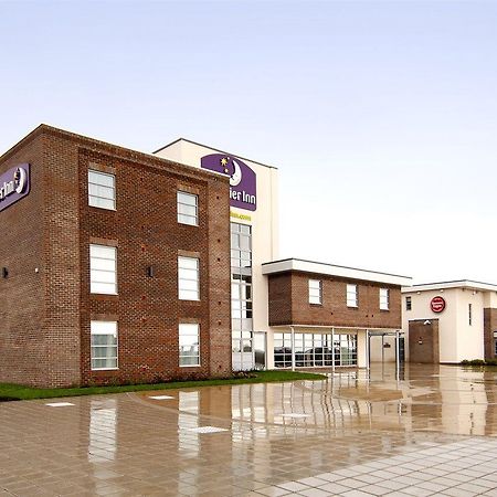 Premier Inn Barry Island Esterno foto