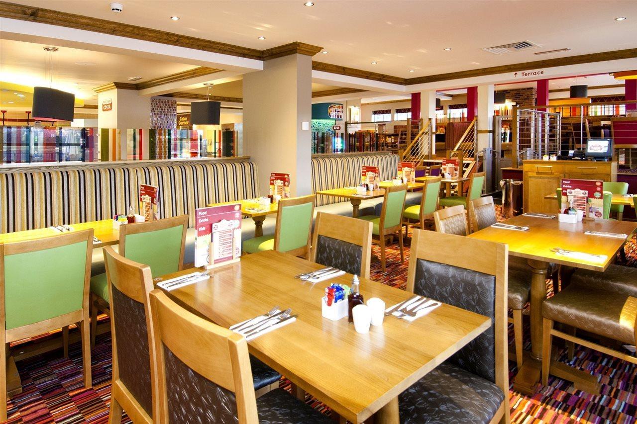 Premier Inn Barry Island Esterno foto