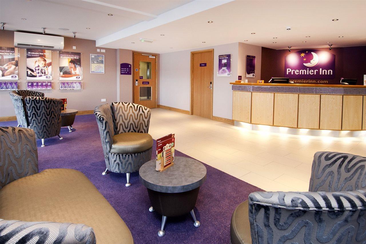 Premier Inn Barry Island Esterno foto