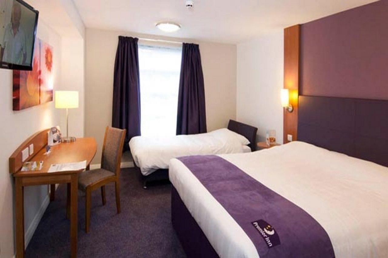 Premier Inn Barry Island Esterno foto
