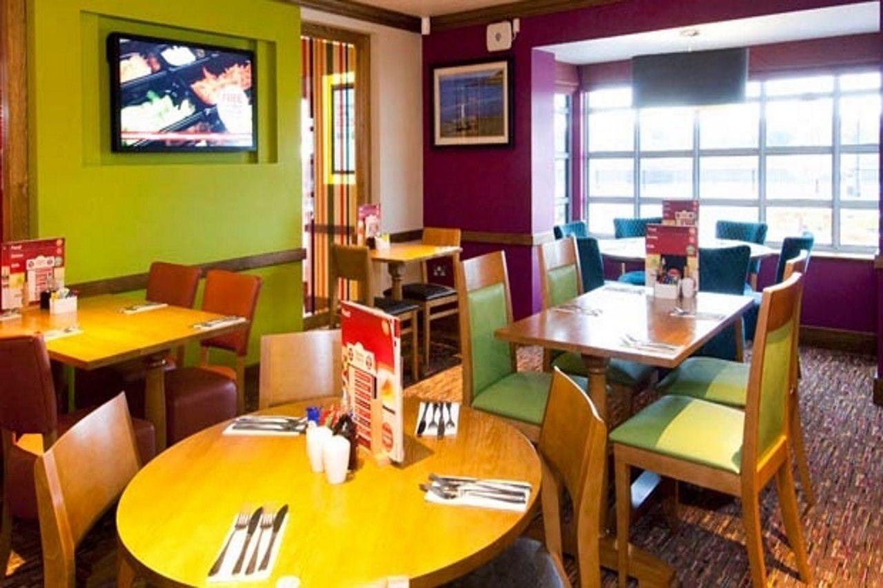Premier Inn Barry Island Esterno foto