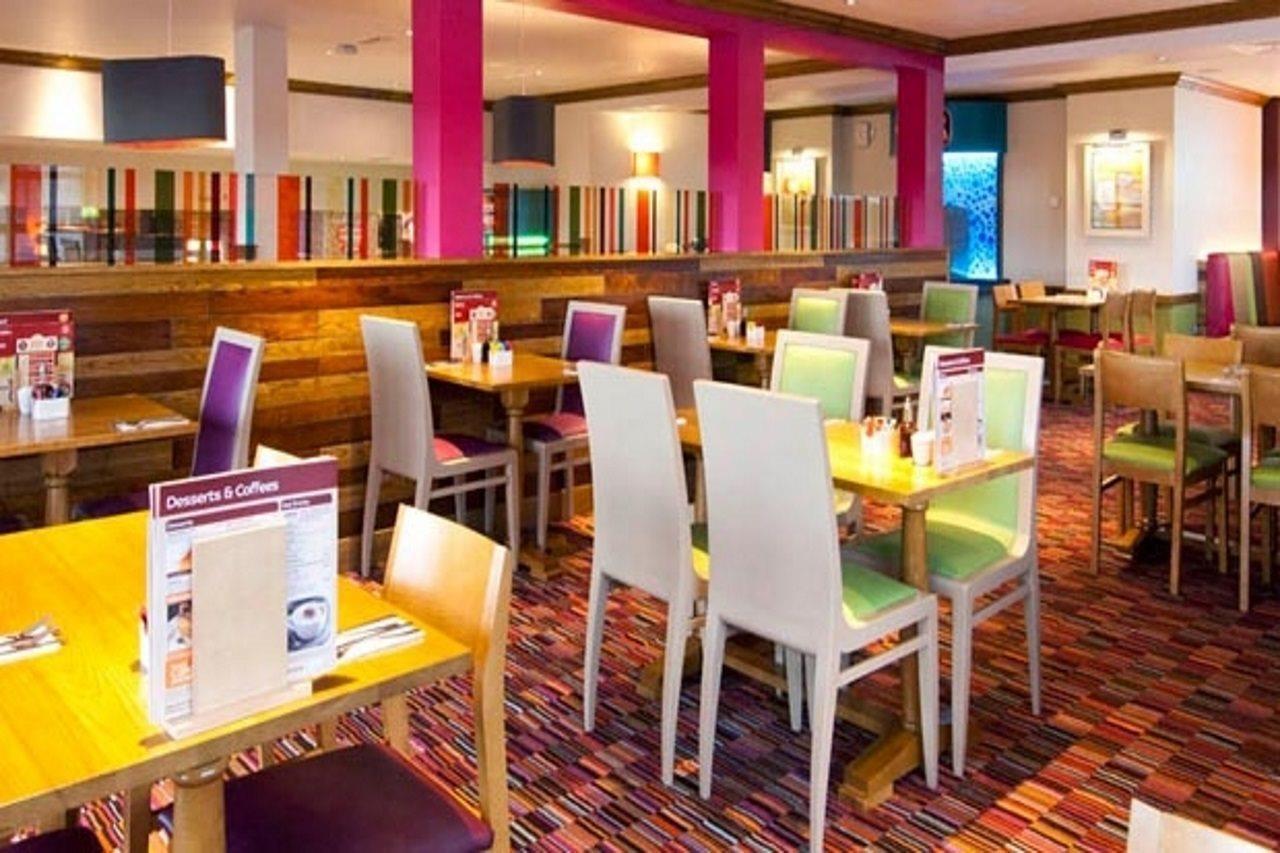 Premier Inn Barry Island Esterno foto