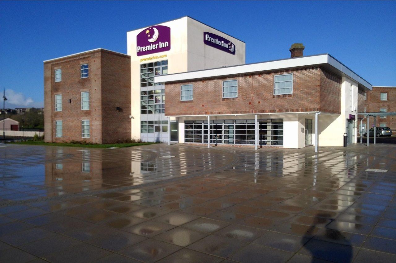 Premier Inn Barry Island Esterno foto